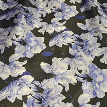 Атлас с блеском Кристалл с акварельными розами цвета индиго